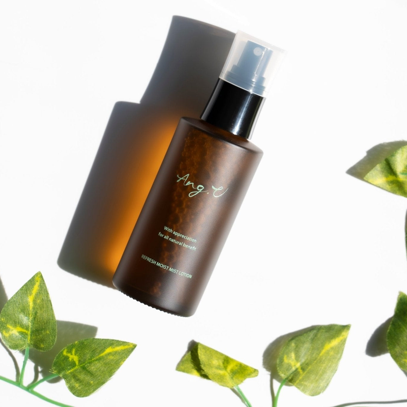 AKJAPAN Refresh Moist Mist Lotion featuring Moringa and herbal extracts, a Japanese hydrating spray for skin hydration and refreshment.